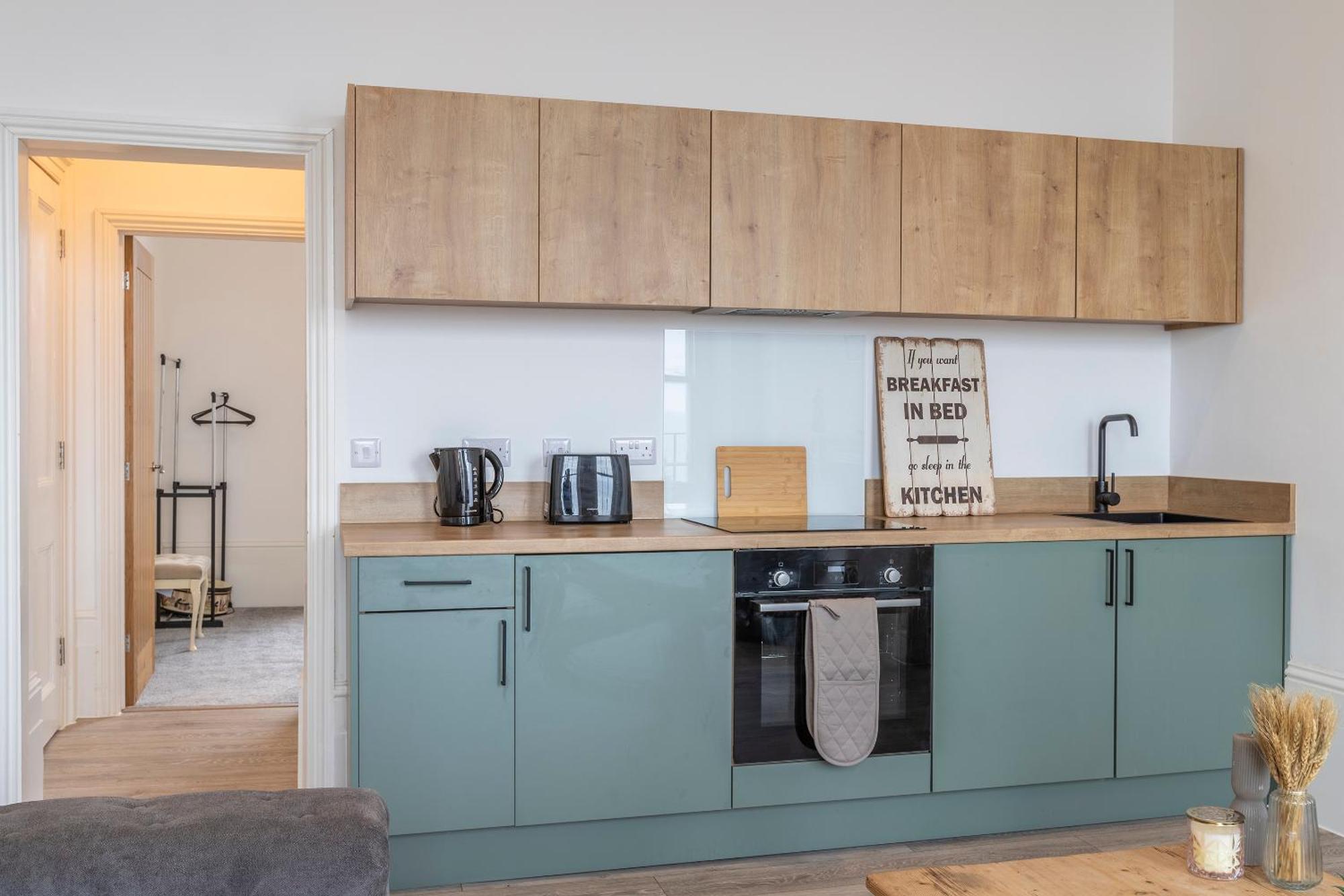 Seaside Serenity: Stylish Sea View Apartments In Herne Bay Exterior foto